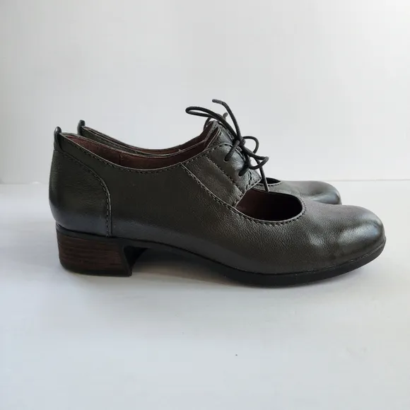 Dansko Linda Green Mary Jane Lace-Up Pumps