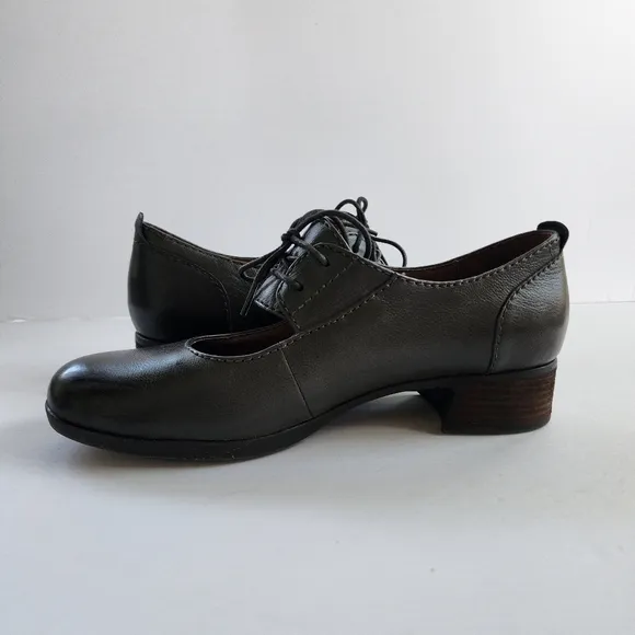 Dansko Linda Green Mary Jane Lace-Up Pumps