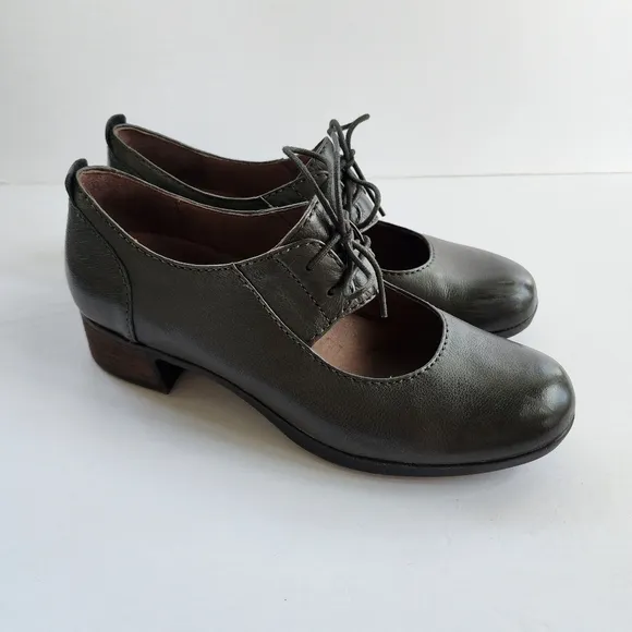 Dansko Linda Green Mary Jane Lace-Up Pumps