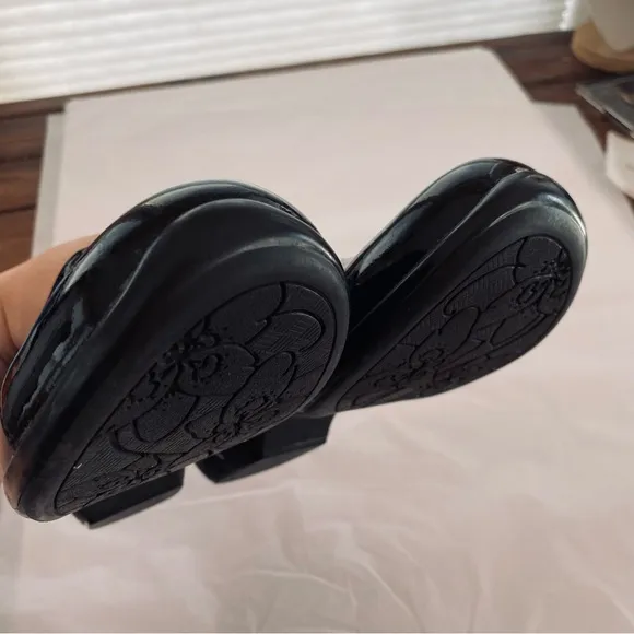 Dansko Opal Black Patent Leather Mary Jane Pumps Size 41 (US Size 10.5-11)