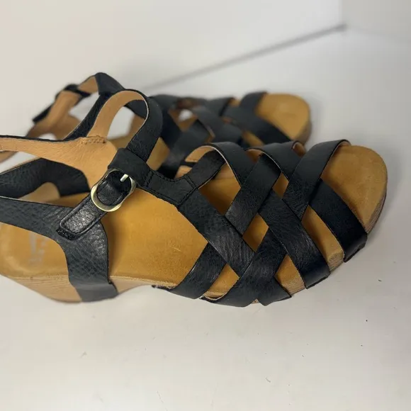 Dansko Tinley Black Leather Sandals 40
