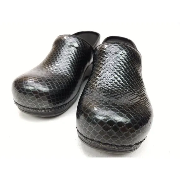 DANSKO XP Clogs Black Snake Print Shoes Nurse Womens EU 41/ US 10.5-11