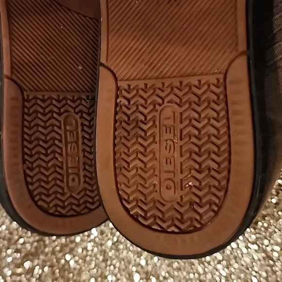 DIESEL MEN'S SHOES SIZE 10.5  ,BROWN/BLACK ,PRE-OWNED