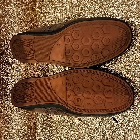 DIESEL MEN'S SHOES SIZE 10.5  ,BROWN/BLACK ,PRE-OWNED