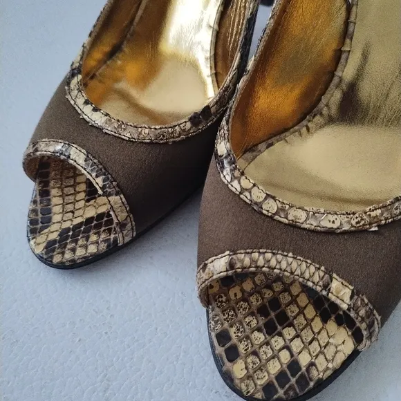 DOLCE GABBANA SLINGBACK PUMPS