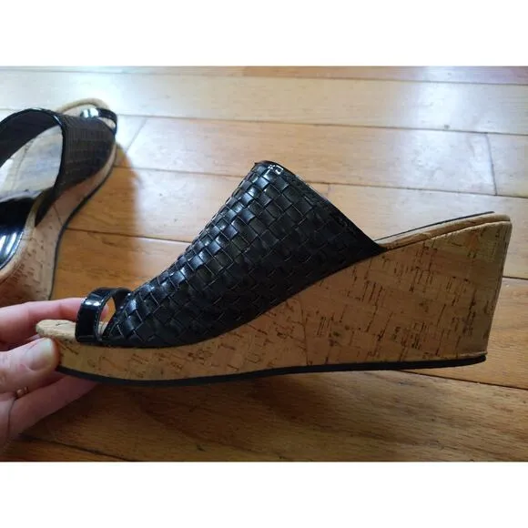Donald J Pliner Black Woven Leather Cork Wedge Sandals Size 9M Toe Ring Slides