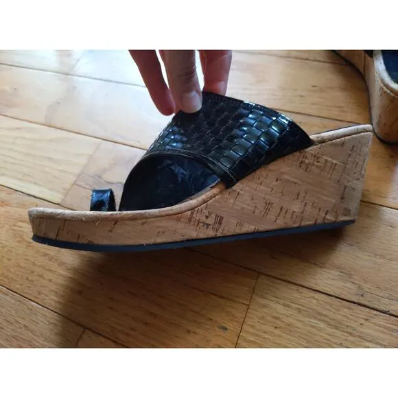 Donald J Pliner Black Woven Leather Cork Wedge Sandals Size 9M Toe Ring Slides