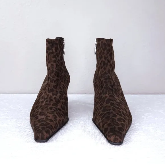 Donald J Pliner Lola Boots US 8.5 M Kitten Heel Pointed Toe Booties Animal Print