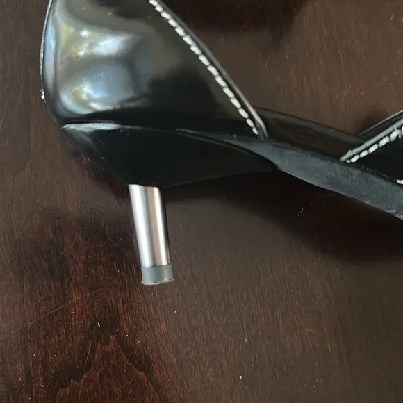 Donald J Pliner Women's Candy Black Bow Sandal Sz 7.5 Modern Chic Preppy Evening