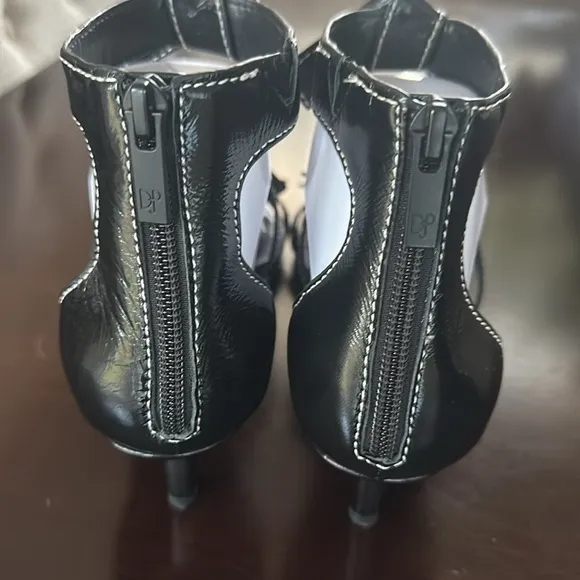 Donald J Pliner Women's Candy Black Bow Sandal Sz 7.5 Modern Chic Preppy Evening