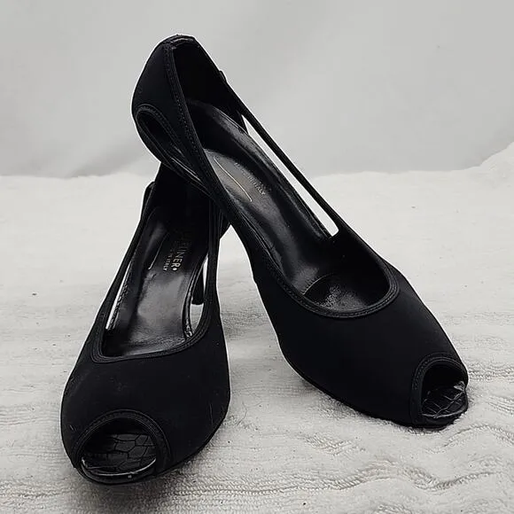 DONALD PLINER LATARA PEEP TOE PUMPS LADIES SIZE 8 CUT-OUT SIDES MICROFIBER⚫️GUC