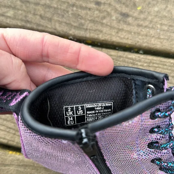 Dr. Martens 1460 Purple Iridescent Snake Reptile Glitter Zipup Boots Sz 3