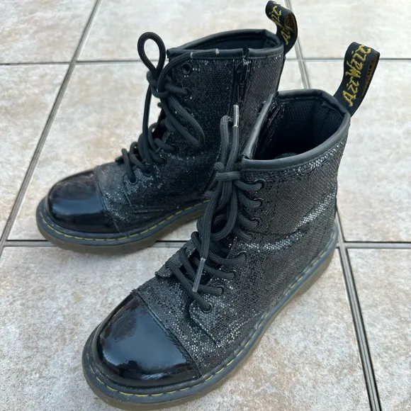 DR MARTENS POOCH YOUTH BOOTS BLACK GLITTER LEATHER SHOES