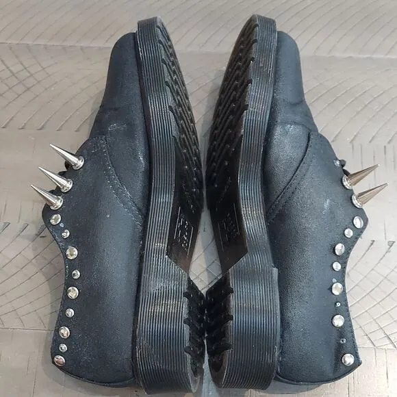 Dr. Martens Lester Black Coated Studs Spikes Shoes Sz 4