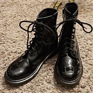 Dr. Martens Black and Glitter Patent Leather Boots 1460 Size 6