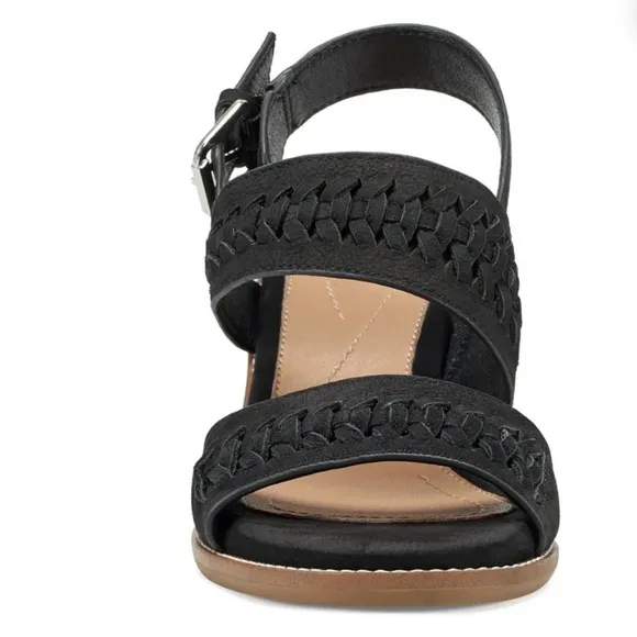 Earth Leather Chunky Stacked Heel Black Round Open Toe Sandals Size 9.5 NWOB