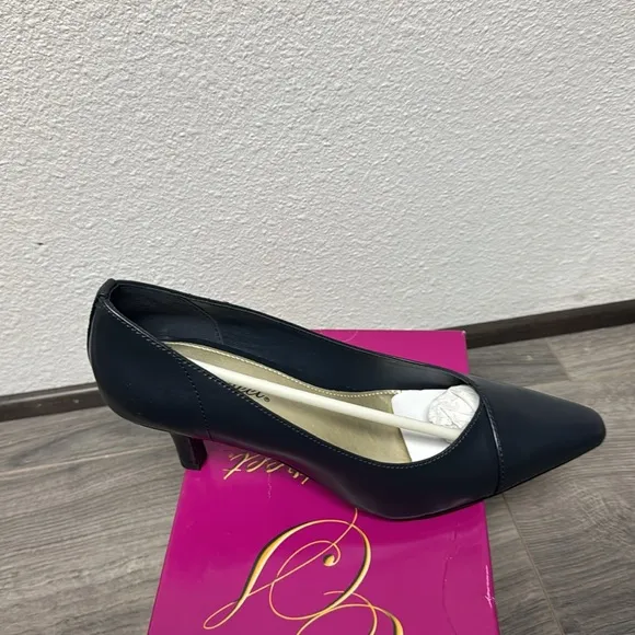 Easy Street Chiffon Pumps