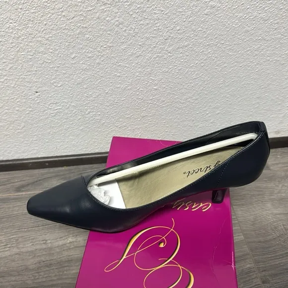 Easy Street Chiffon Pumps