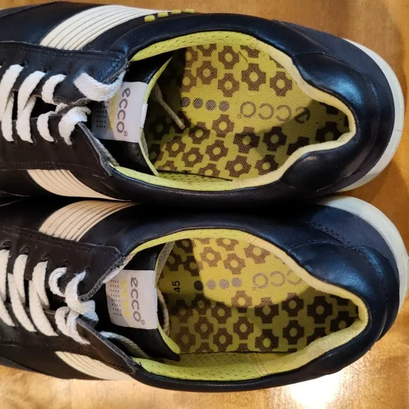 Ecco Hydromax golf shoes size eu 45 us 11-11.5 black and lime