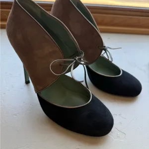 Elegant Black and Brown Women's Heels