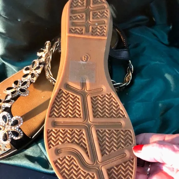 Elegant Black/Gold Or White/Gold Women's Sandals Featuring Sequined Flowers