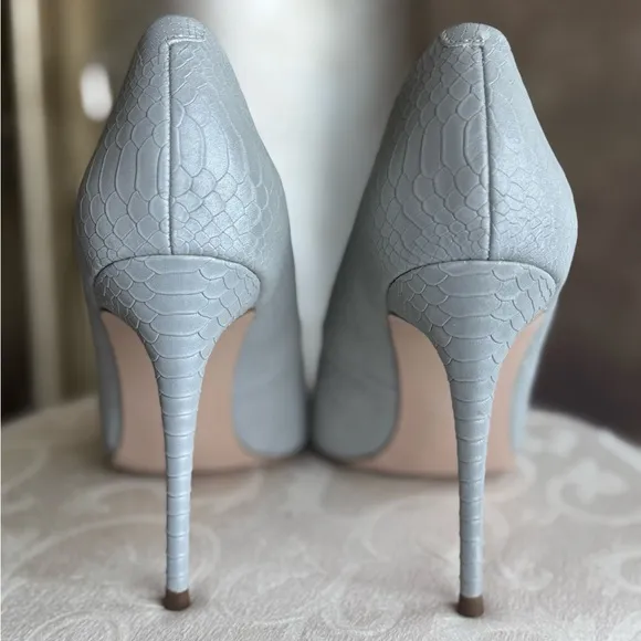 Elegant Gray Textured Women's Heels stilettos pumps