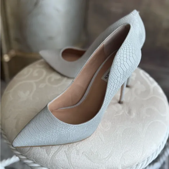 Elegant Gray Textured Women's Heels stilettos pumps