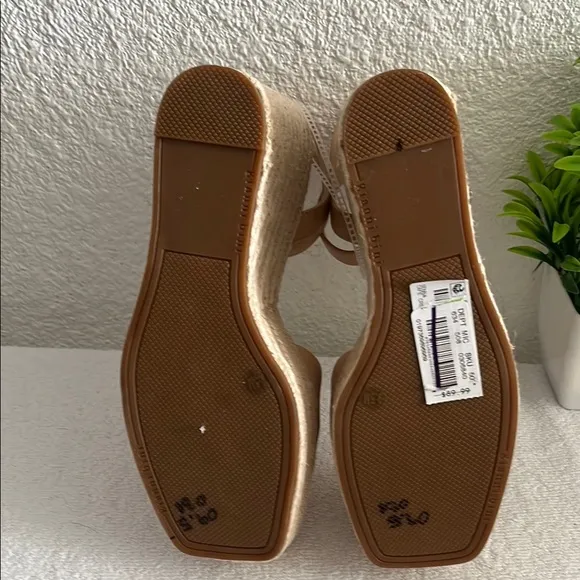 Elegant Tan Wedge Sandals Gianni Bini