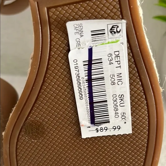 Elegant Tan Wedge Sandals Gianni Bini