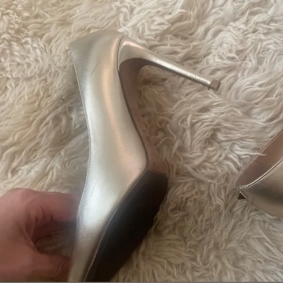 Elegant Valentino  Gold Stiletto Heels