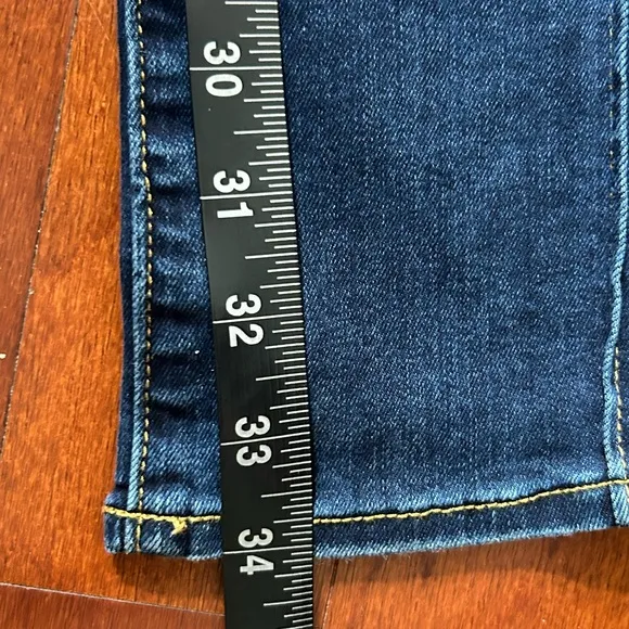 Elie Tahari Suzana Flare Jeans Dark Wash Blue Designer High-Rise Stretch 27X34