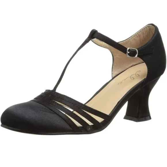 Ellie Shoes size 10 Women's Satin Pumps