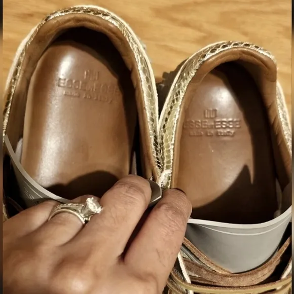 Esseutesse Fringe Sneaker 100% Handmade Leather-Sand-Sz41 -$400-goose-weitzman