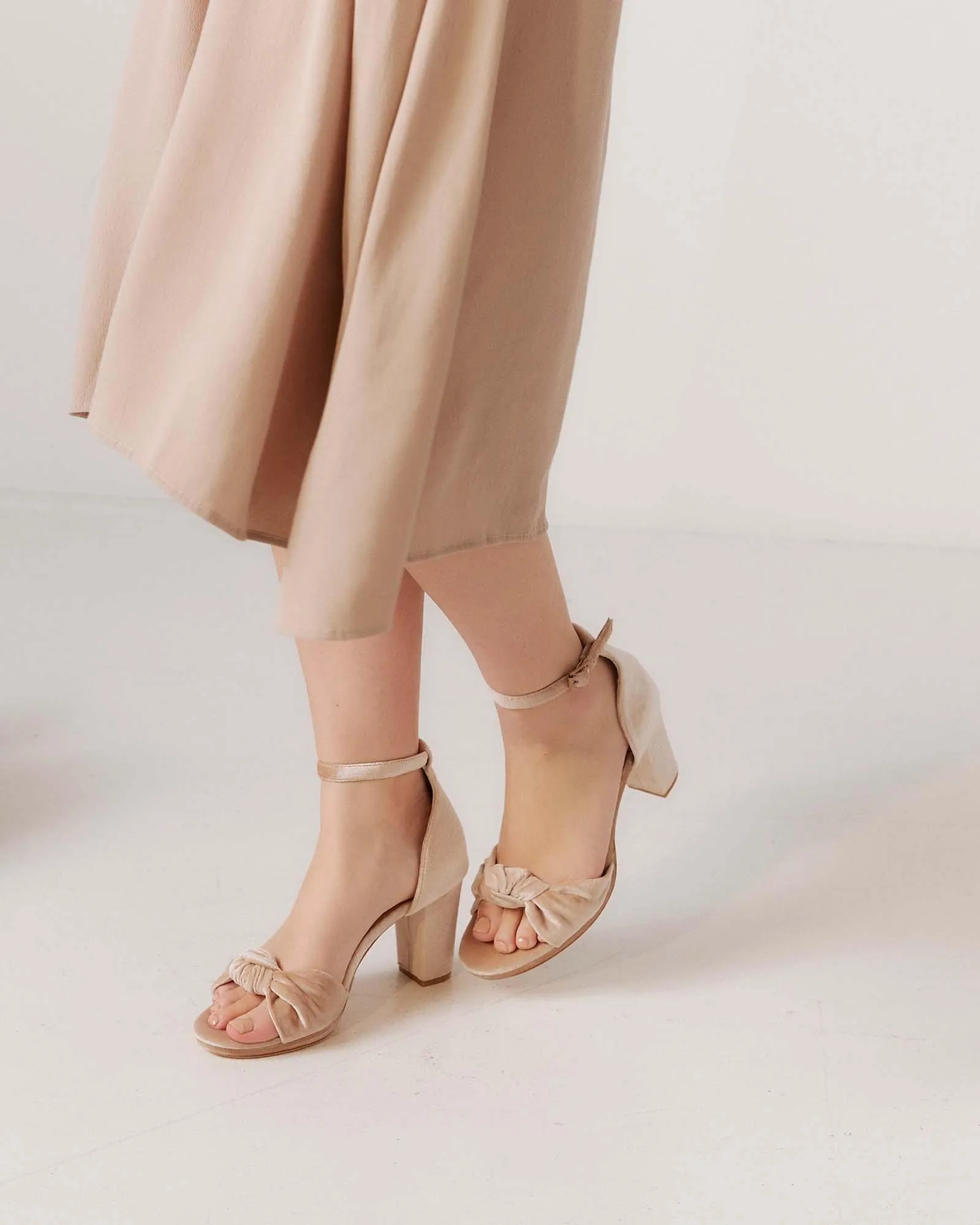 Eternal Heel - Champagne Velvet