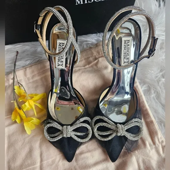 EUC Badgley Mischka 'Sacred' Stiletto Pointed Toe Heel, Size 6.5
