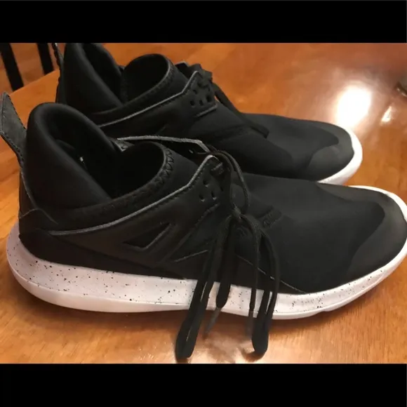 EUC Jordan Flight black shoes size 6.5 Y