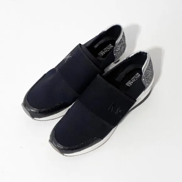 EUC MICHAEL Michael Kors black &amp; white laceless logo sneaker w/ glitter accent 6