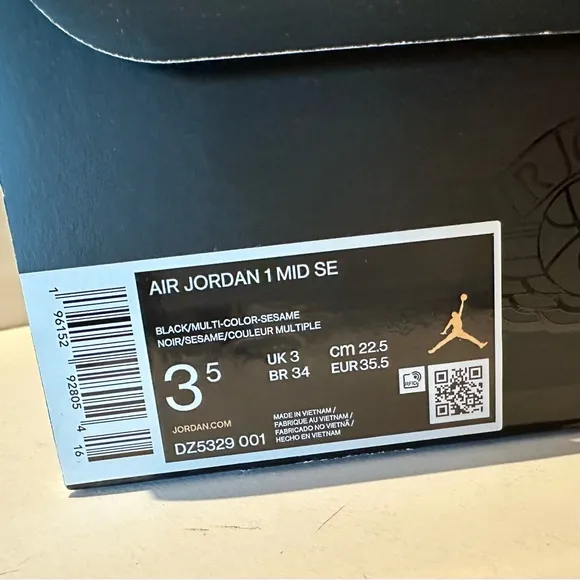 EUC Nike Kid’s Air Jordan 1 Mid SE ‘Tartan Swoosh’ Black Sesame - Kid’s Size 3.5
