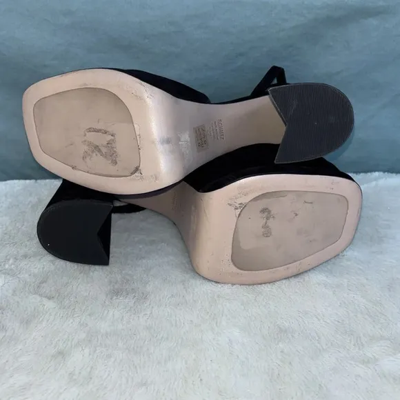 EUC SCHUTZ LUAN Women’s Shoes Black Velvet Platform Pumps Size 8.5