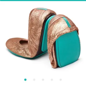 EUC! Tieks Flats by Gavrieli in Color Rose Gold Glam - Size Women’s 7