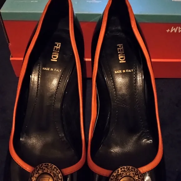 Fendi Black and Orange Patent Leather heels 40.5 (9.5) US