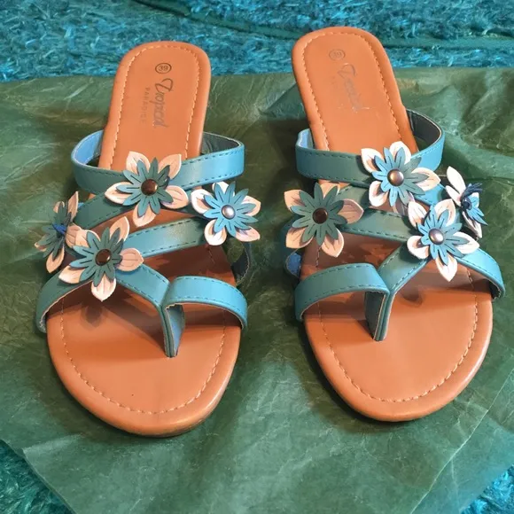 Floral sandals (NWOT)