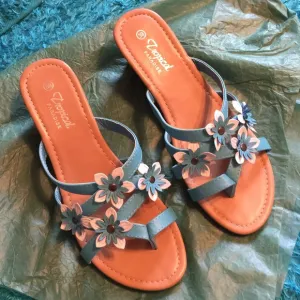 Floral sandals (NWOT)
