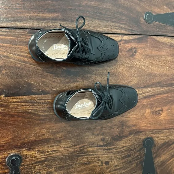Florsheim Boys Oxford Tip Black Shoes Size 11