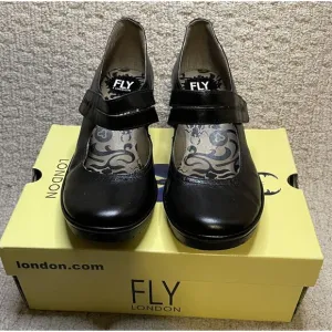 FLY London WOKA095FLY Black Giglio Mary Jane Shoes NIB 41 US 10 Box Pumps Heels