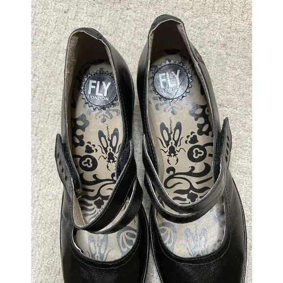 FLY London WOKA095FLY Black Giglio Mary Jane Shoes NIB 41 US 10 Box Pumps Heels