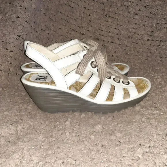 FLY LONDON-Yito-White Leather Gladiator-Ghillie Wedge Sandal-Sz 38-Excellent