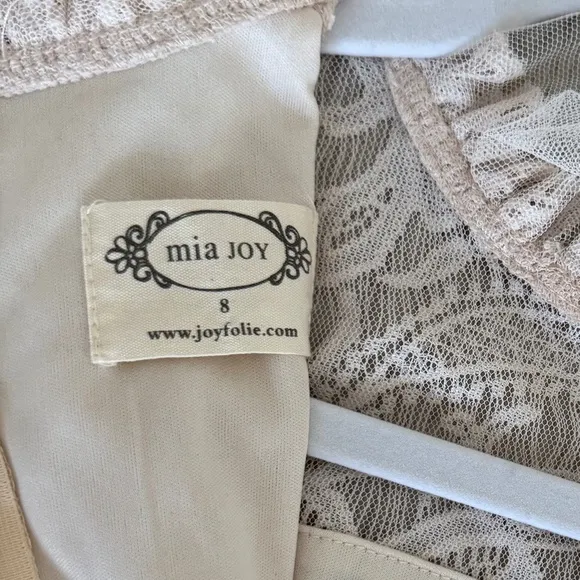 Formal Dress, Lace, Wedding, Jr. Bridesmaid, Flower Girl, Sz 8 but more like 10