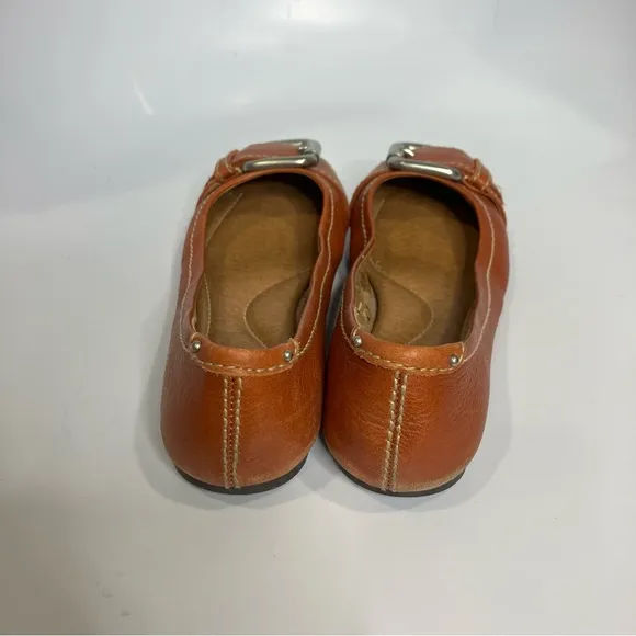 Fossil cognac leather flats shoes size 7.5 buckle Y2K