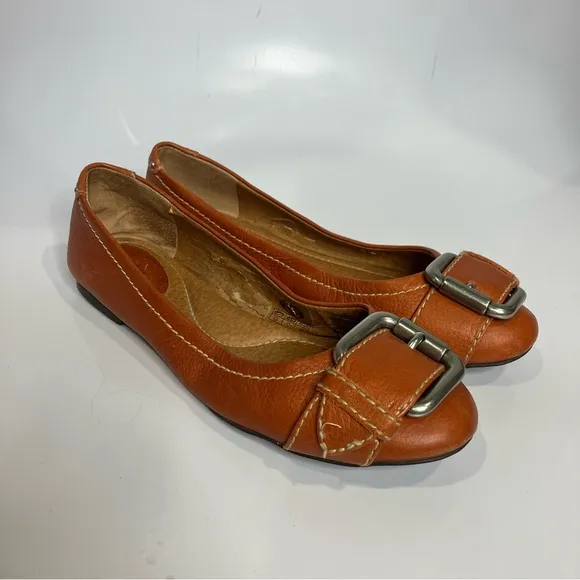 Fossil cognac leather flats shoes size 7.5 buckle Y2K